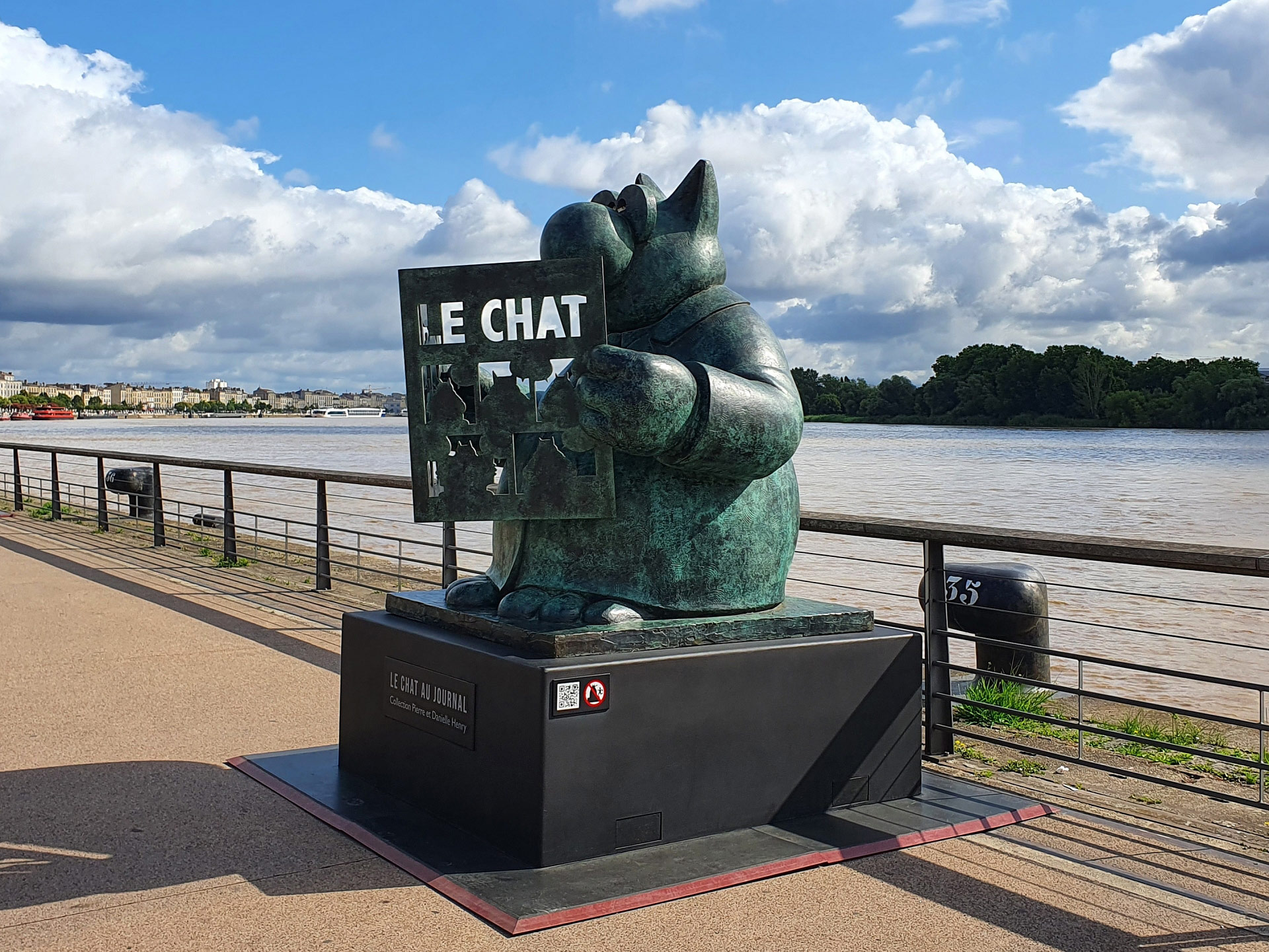 Geluck sculpture, Bordeaux